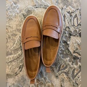 NIB Vionic Uptown Loafers 8.5W